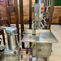 اره استخوان‌ بر ایتالیایی/سوسیس پرکن/اره استخوانبر