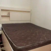 تخت خواب به همراه میز ارایشی