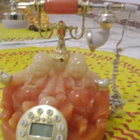 تلفن سلطنتی زیبا تمیز|کلکسیون اشیاء عتیقه|قائم‌شهر, |دیوار