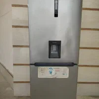 یک عدد یخچال فریزر جنرال