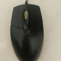 کیبورد و موس و اسپیکر