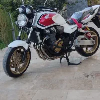 cb1300 سی بی ۱۳۰۰