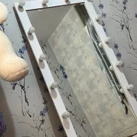 آیینه قدی (چراغ دار)