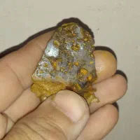 جواهری درقصر