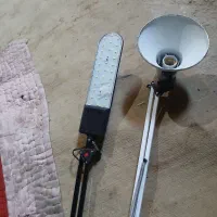 2عدد چراغ میز کار  بلندی 1متر|لامپ و چراغ|شیراز, سلطان آباد|دیوار