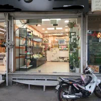 فروش مغازه تجاری با سند ملکیت بلوارمدنی|فروش مغازه و غرفه|همدان, |دیوار