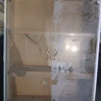 کمد شیشه ای