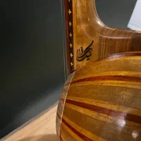 کمانچه ۸۰ ترک حرفه‌ایِ نیک‌ذات. چوب توت و گردو|سازهای سنتی|تهران, فلسطین (میدان انقلاب)|دیوار