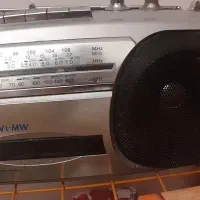 رادیو ضبط قدیمی آیوا