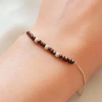 دستبند نقره کریستال دار قهوه ای