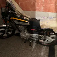 موتور مشکی ۱۵۰خشک اسپرت از وانت پیاده زیرق کارخانه