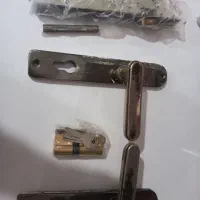 قفل درب واحد و اتاق