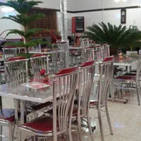 صندلی و میز