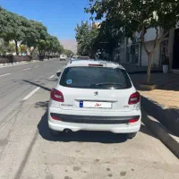 207 ارتقا یافته سقف پانا