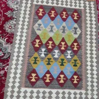 گلیم دستباف