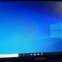 میز وکامپیوتر