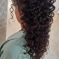 شنیون و میکاپ ویژه ۶۳۰ کاشت ناخن ۲۵۰|خدمات آرایشگری و زیبایی|کرمان, |دیوار