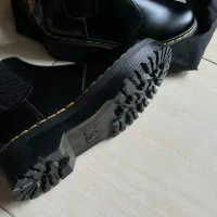 بوت دکترمارتین|کیف، کفش، کمربند|رشت, لاکان شهر|دیوار