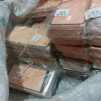 تعدادی گلس گوشی موبایل