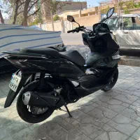 موتور سیکلت pcxفروش فوری زیر قیمت کل ایران|موتورسیکلت|شیراز, بهارستان|دیوار