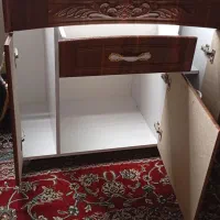 یک عدد کمد اجاق گاز رومیزی