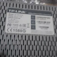 یکدستگاه وای فای تیپ لینک سالم با شارژر