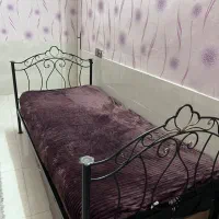 تخت خواب ،ایینه قدی