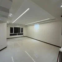 فروش-81-متر-2خواب-چسب-پارک
