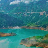 کمپ در منطقه ی زراس و سد کارون