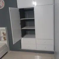 ساخت و نصب و تعمیر انواع کابینت و کمد دیواری mdf