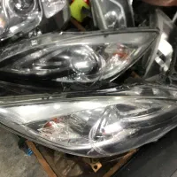 چراغ جلو مزدا نیو|قطعات یدکی و لوازم جانبی|رشت, گلسار|دیوار