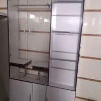 دکوراسیون هایگلاس نو نو و تمیز نصف قیمت نو