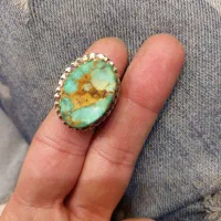 انگشتر فیروزه خوش رگ و خوش رنگ