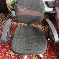 صندلی اداری چرخدار