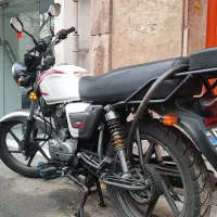 کی وی ۱۵۰|موتورسیکلت|تهران, فلسطین (میدان انقلاب)|دیوار