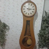 ساعت پایه دار