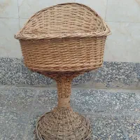 سبد حصیری پایه بلند