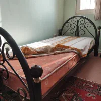 تخت یک نفره فلزی با تشک نو