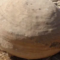 اشیا زیر خاکی