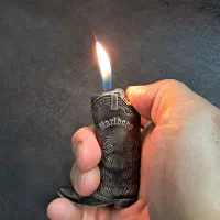 فندک و قاب کلکسیونی