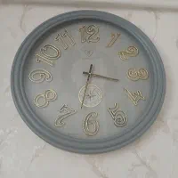 ساعت دیواری