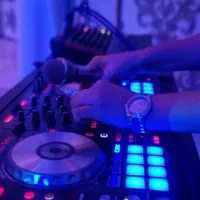 دیجی خانم جهت مراسمات عقد وعروسی...