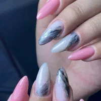 آموزش جامع کاشت ناخن با تخفیف ویژه