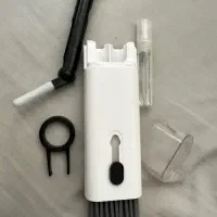 پک تمیز کننده موبایل. ایرپاد و کیبورد