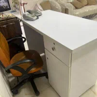 میز منشی و گاز یخچال