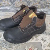 کفش کار نو سایز ۴۵ یا ۴۴
