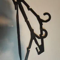 چوب رختی لباس رنگ مشکی و سفید