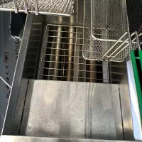 فروش کلیه وسایل فست فود یکجا|کافی‌شاپ و رستوران|شیراز, آزادگان|دیوار