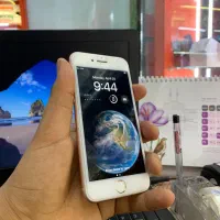 ایفون ۸ رز گلد ۶۴