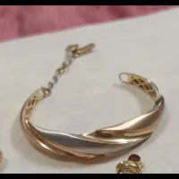 دستبند بچه ۵۰بالای تابلو